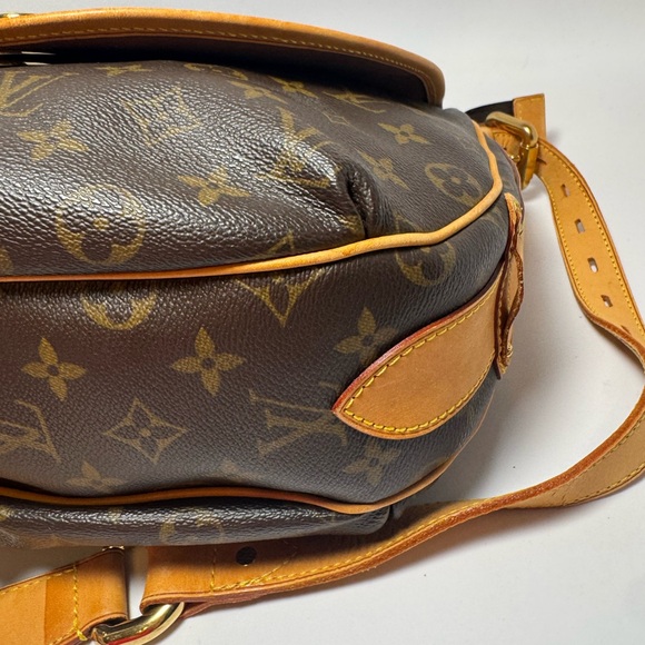 SOLD Louis Vuitton Tulum GM 2Way Crossbody/Shoulder Bag Monogram - Picture 11 of 16